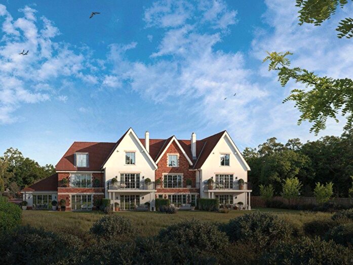 4 Bedroom Terraced House For Sale In Barton Common Road, New Milton, Hampshire, BH25