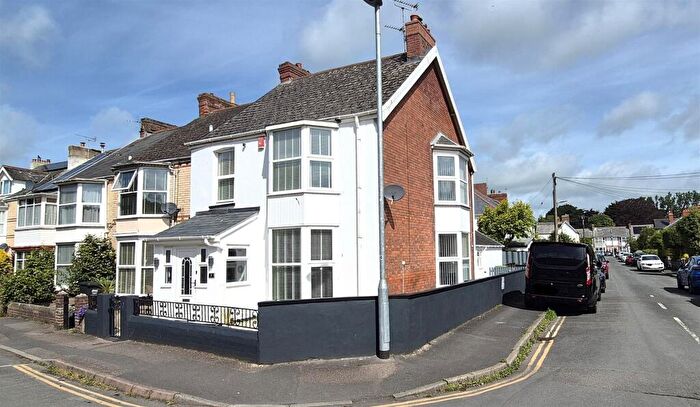 3 Bedroom End Of Terrace House For Sale In Haldene Terrace, Barnstaple, EX32