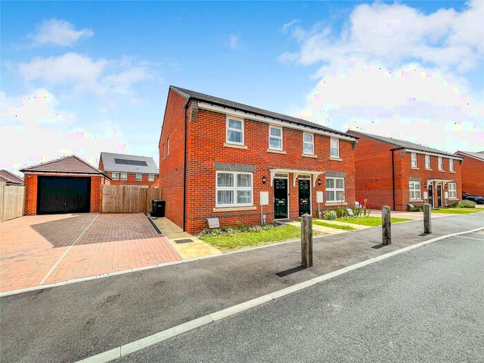 3 Bedroom Semi-Detached House To Rent In Cole Street, Wimborne, BH21