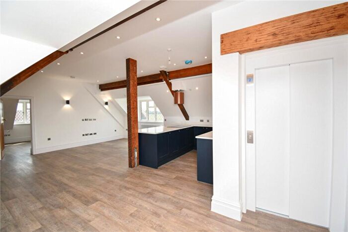 2 Bedroom Apartment For Sale In Stanley Road, Hoylake, Wirral, CH47