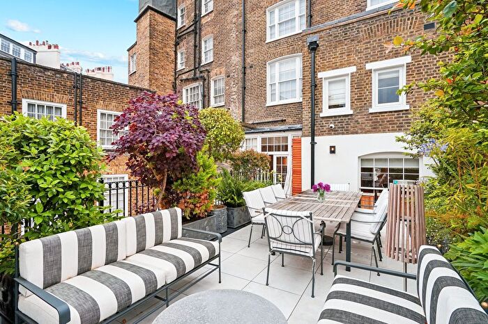7 Bedroom Terraced House To Rent In Wilton Crescent, Knightsbridge, SW1X