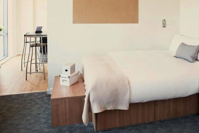 Studio To Rent In Holloway Road, London, N7