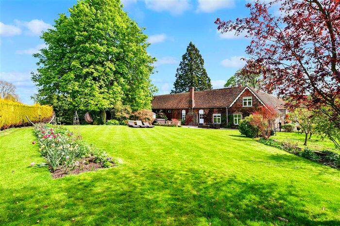 6 Bedroom Character Property For Sale In Lullingstone Park, Eynsford, Kent, DA4