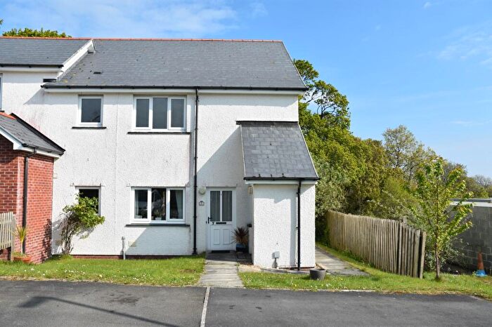 2 Bedroom Flat To Rent In Clos Y Fferm, Aberporth, SA43