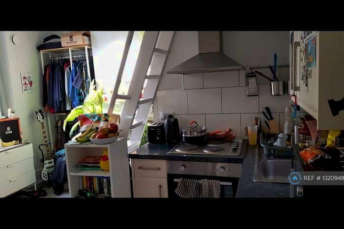 Studio To Rent In Elmore Road, Sheffield, S10