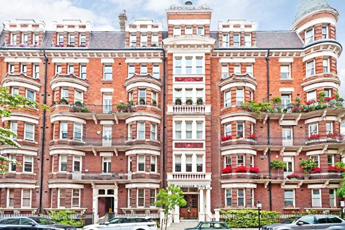 2 Bedroom Flat For Sale In Wilbraham Place, Knightsbridge, London, SW1X