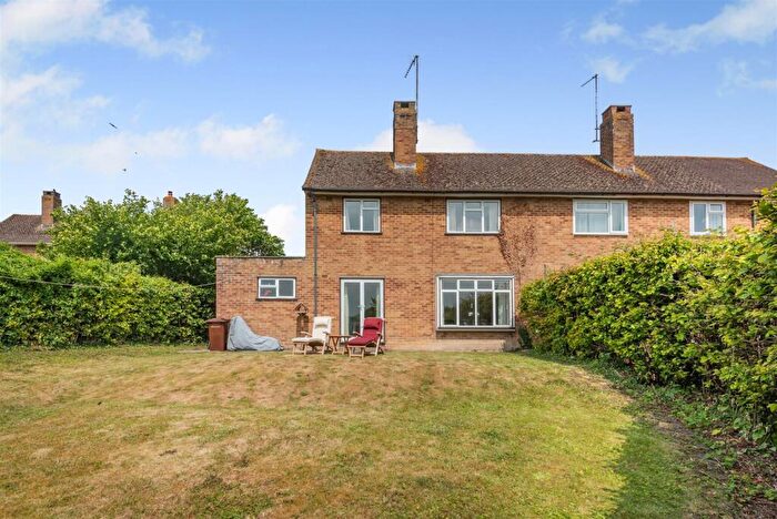 3 Bedroom Semi Detached House For Sale In Courtenay Road, Wantage, Oxfordshire, OX12