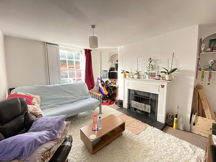 2 Bedroom Cottage For Sale In Beccles Road, Loddon, NR14