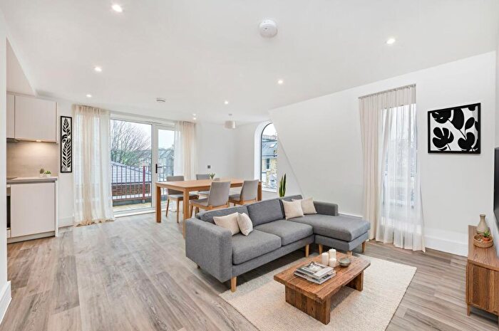 1 Bedroom Flat For Sale In Brockley Cross, Brockley, London, SE4