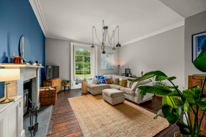 2 Bedroom Apartment For Sale In Flat, Woodville House, DD11