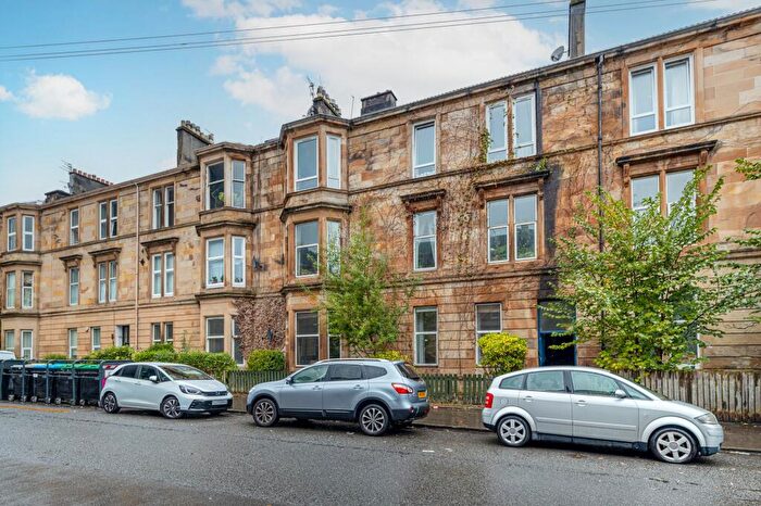 3 Bedroom Apartment For Sale In Kenmure Street, Glasgow, Glasgow City, G41