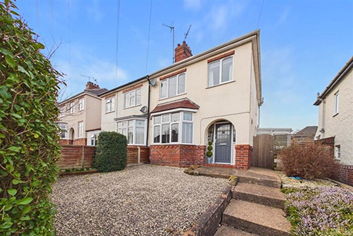 3 Bedroom House For Sale In Westlands Road, Uttoxeter, ST14