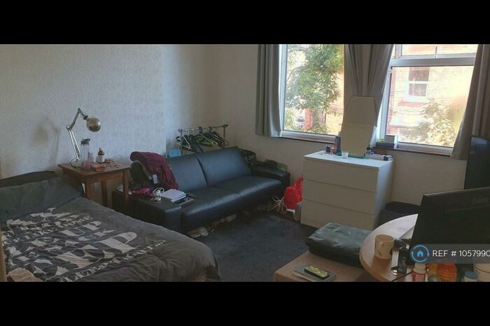 Studio To Rent In Didsbury, Manchester, M20