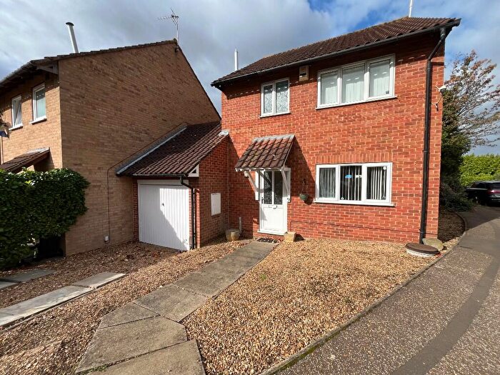 3 Bedroom Link Detached House To Rent In Wetherby Way, Peterborough, Cambridgeshire, PE1