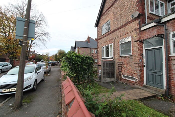 1 Bedroom Flat To Rent In Wellington Road North, Heaton Chapel, Stockport, SK4