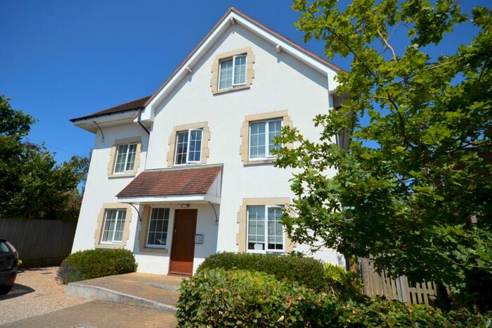 1 Bedroom Flat To Rent In The Art House Milford Road, Lymington, Hampshire, SO41