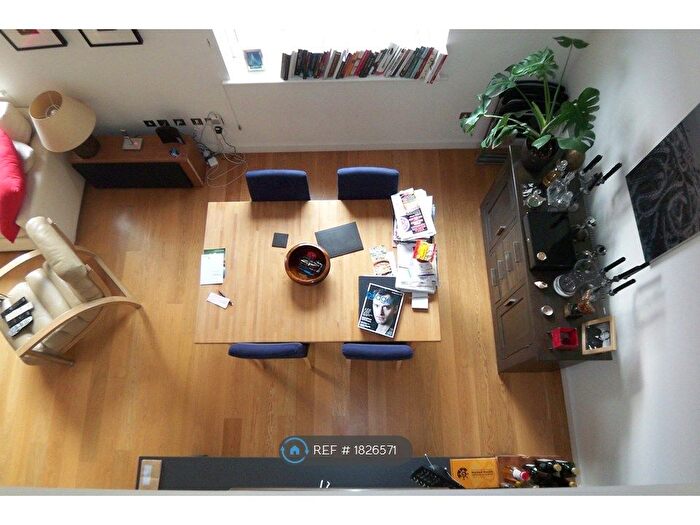 2 Bedroom Flat To Rent In Candlemakers Apartments, London, SW11