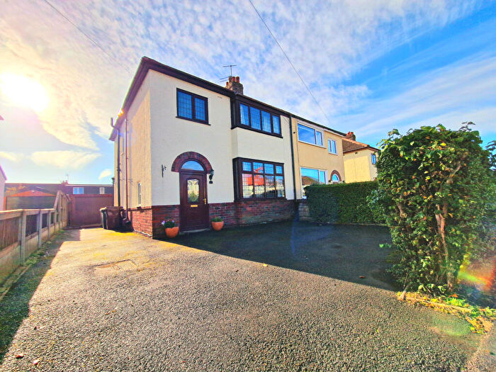 3 Bedroom Semi-Detached House To Rent In Beech Drive, Fulwood, Preston, Lancashire, PR2