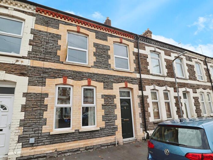 3 Bedroom Terraced House For Sale In Railway Street, Cardiff, CF24