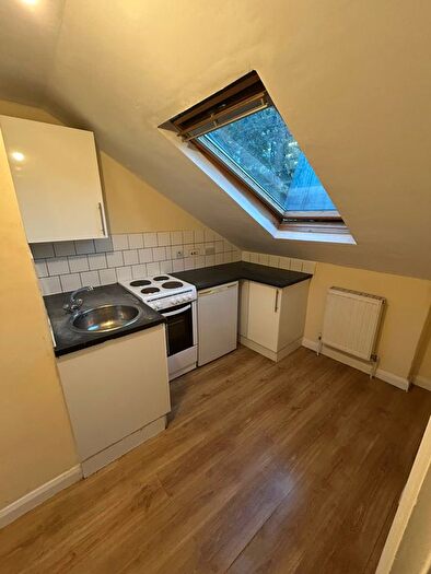 1 Bedroom Flat To Rent In Wolverton Gardens, London, W6