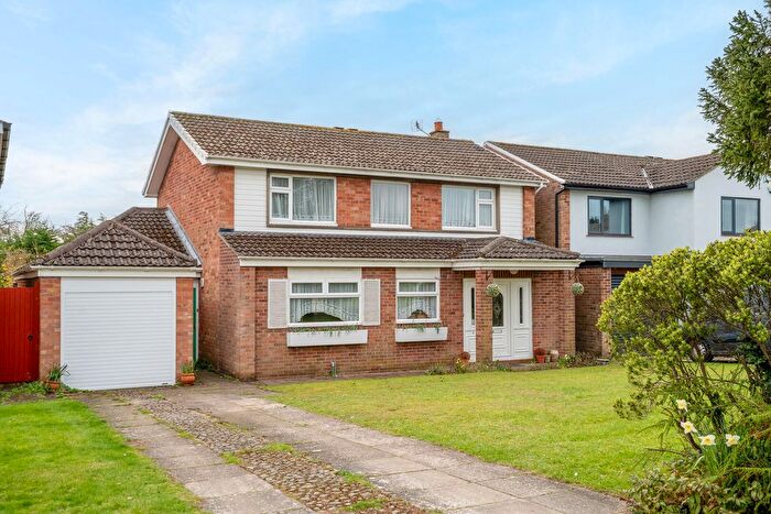 4 Bedroom Detached House For Sale In St. Nicholas Crescent, Copmanthorpe, York, YO23