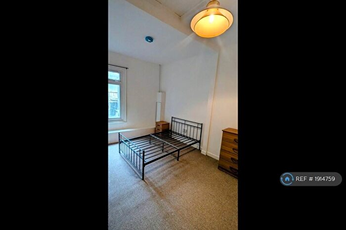 2 Bedroom Flat To Rent In Guildhall Street, Folkestone, CT20