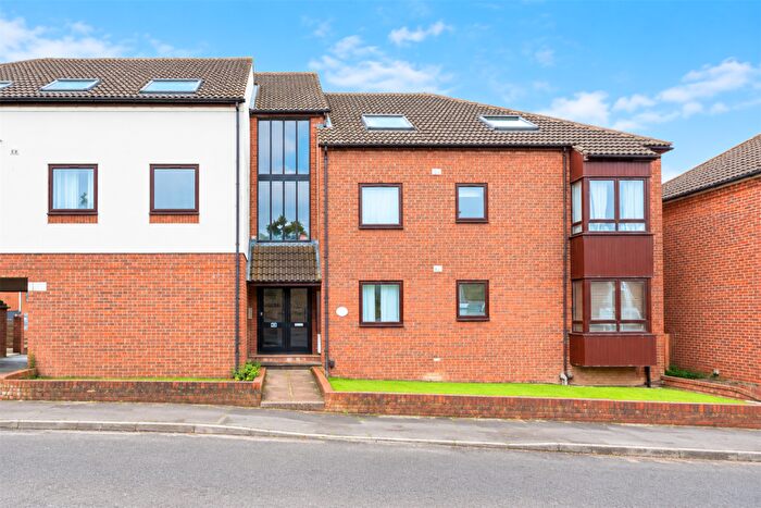 1 Bedroom Flat To Rent In Kelly Court, Harcourt Road, Southampton, Hampshire, SO18