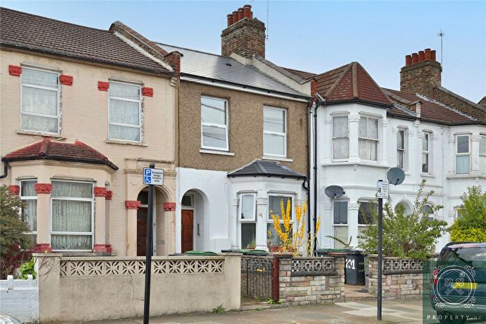 2 Bedroom Flat To Rent In Woodlands Park Rd, Haringey, London, N15