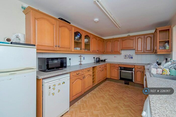 5 Bedroom Terraced House To Rent In Lorne Road, Leicester, LE2