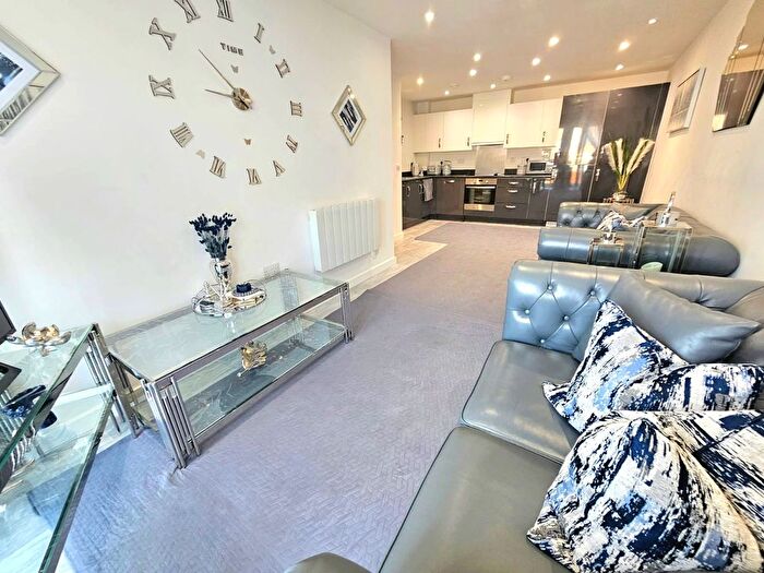 2 Bedroom Flat To Rent In High Street, Wealdstone, HA3