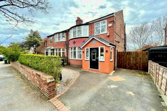 3 Bedroom Semi-Detached House To Rent In Sutherland Road, Firswood, Manchester, M16