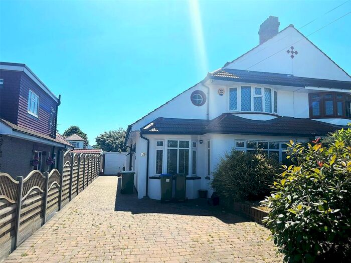 4 Bedroom Semi-Detached House To Rent In Braundton Avenue, Sidcup, Kent, DA15