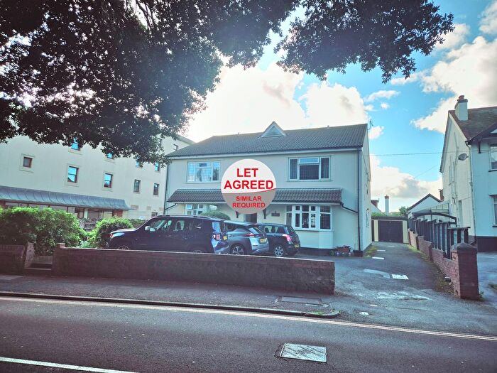 2 Bedroom Flat To Rent In Marine Drive, Paignton, TQ3