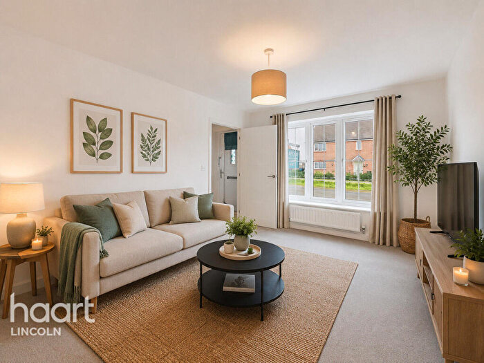 3 Bedroom Semi-Detached House For Sale In Swan Grange, Lincoln, LN6