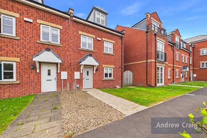 4 Bedroom Link Detached House To Rent In Dunelm Grange, Boldon Colliery, NE35