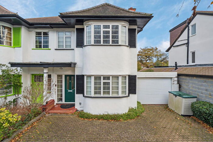 4 Bedroom Semi Detached House For Sale In Rushdene Road, Pinner, HA5