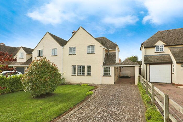 3 Bedroom Semi-Detached House For Sale In Smallbrook Road, Broadway, Worcestershire, WR12