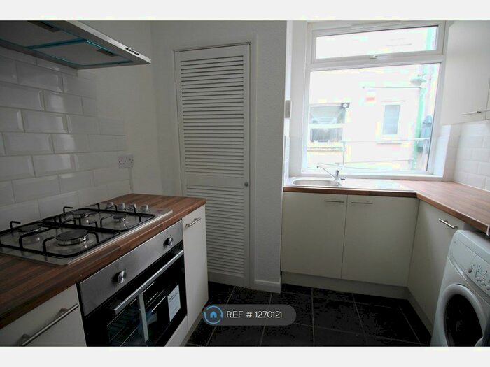 1 Bedroom Flat To Rent In Harley Street, Hull HU2