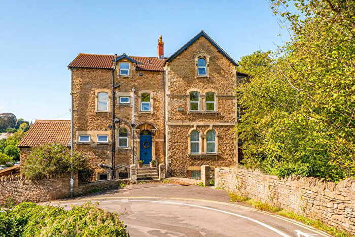 1 Bedroom Flat For Sale In Bridge Street, Frome, BA11