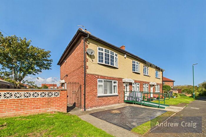 2 Bedroom Flat For Sale In Hillcrest, Jarrow, NE32