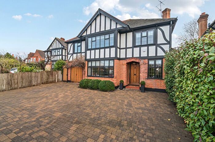 4 Bedroom Detached House For Sale In Shawfield Park, Bromley, Kent, BR1
