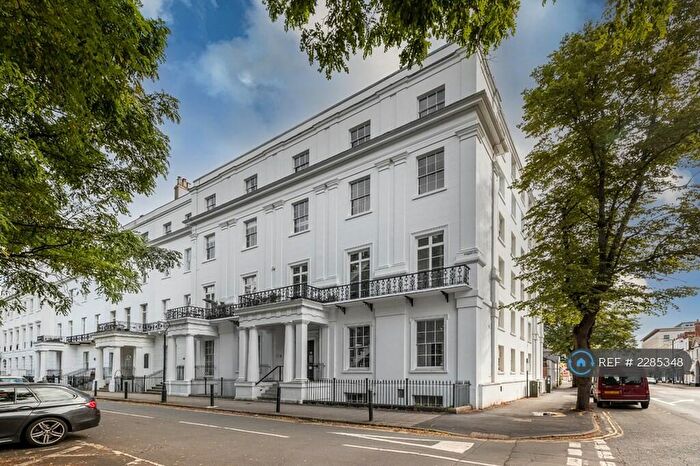 2 Bedroom Flat To Rent In Clarendon Square, Leamington Spa, CV32