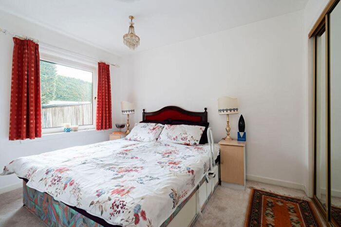 5 Bedroom Detached House For Sale In Stuart Green, Edinburgh, EH12