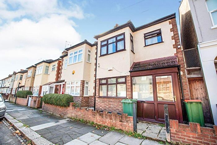 5 Bedroom Semi Detached House To Rent In St. Andrew's Road, London, E13