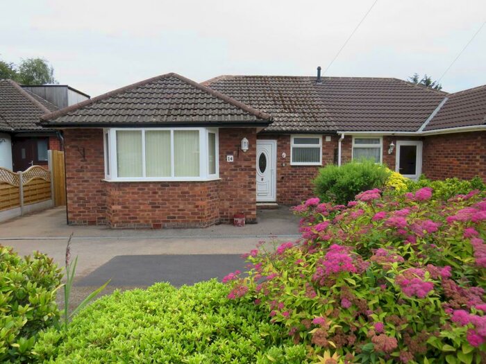 2 Bedroom Bungalow To Rent In Roxburgh Croft, Leamington Spa, CV32