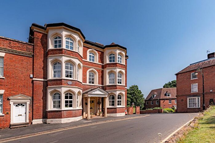 2 Bedroom Flat For Sale In Church Hill, Coleshill, B46