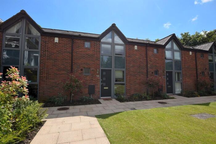 3 Bedroom Mews To Rent In Philip Godlee Lodge, Wilmslow Road, Manchester, M20