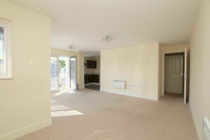 2 Bedroom Apartment To Rent In Mizzen Court - Portishead, BS20