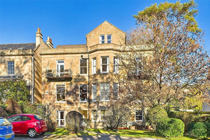 2 Bedroom Flat To Rent In Elmbrook, Bath, BA1