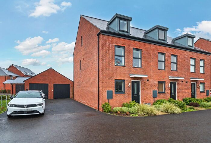 4 Bedroom End Terrace House For Sale In Centurion Road, Innsworth, Gloucester, Gloucestershire, GL3